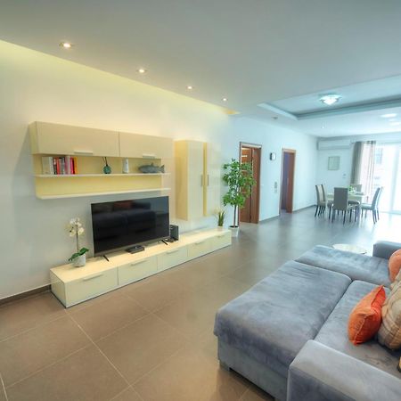 Bright & Large 2Bedrooms In Sliema Center Mpor1-1 Exterior foto